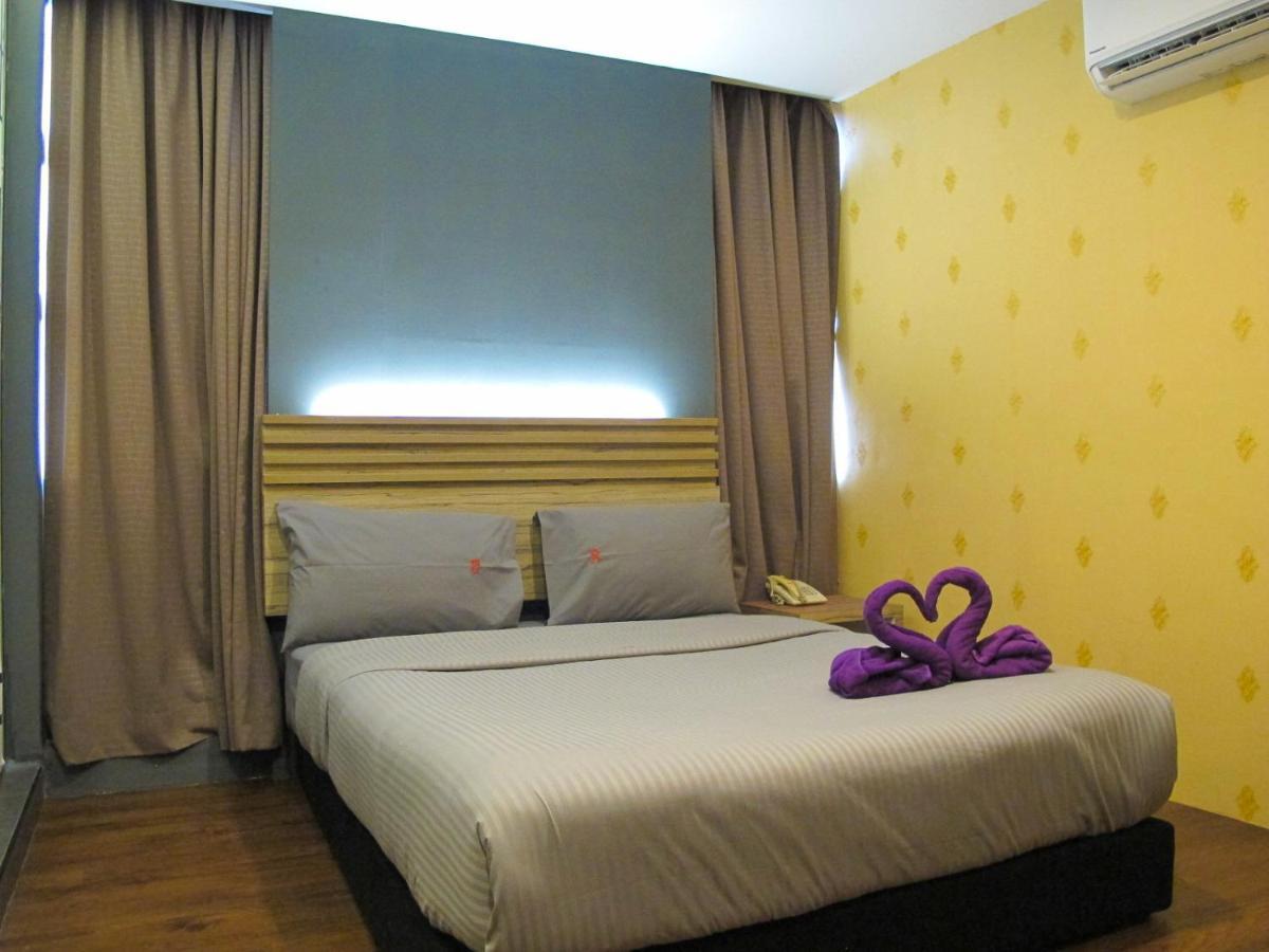 Classical Boutique Hotel Пухонг Екстериор снимка